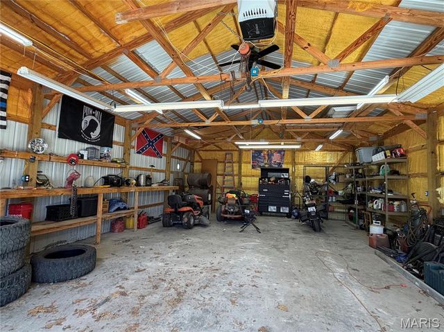 719 White Dogwood Court, St Clair, MO 63077