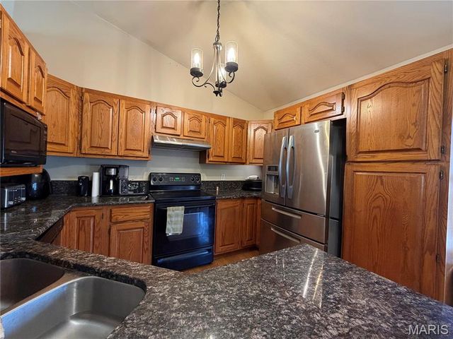 719 White Dogwood Court, St Clair, MO 63077