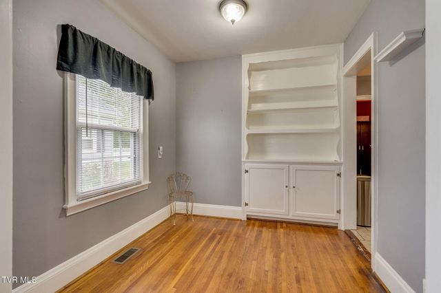 1215 Maryland Avenue, Bristol, TN 37620