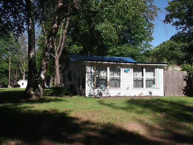 103 Maple Street, Lake, MI 48632