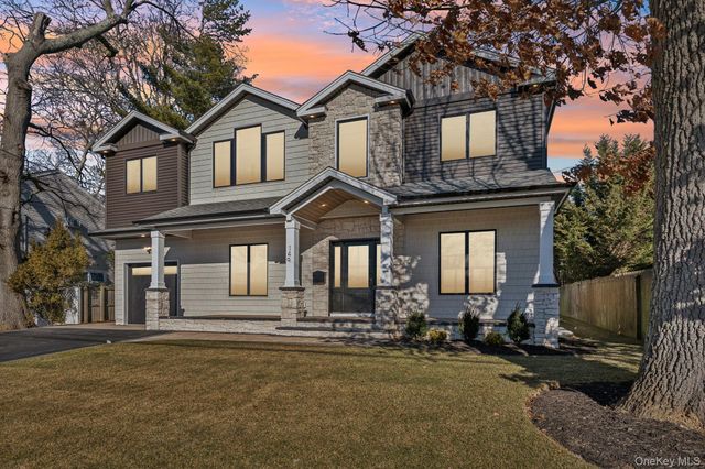 149 Harding Street, Massapequa Park, NY 11762