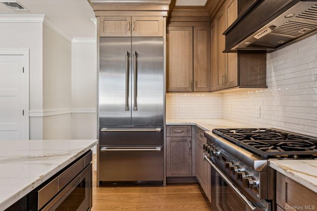 149 Harding Street, Massapequa Park, NY 11762