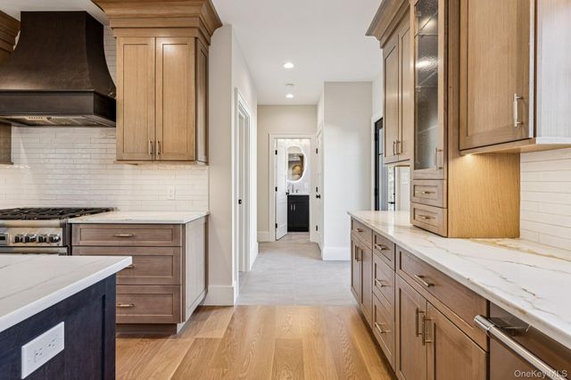 149 Harding Street, Massapequa Park, NY 11762