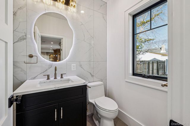 149 Harding Street, Massapequa Park, NY 11762