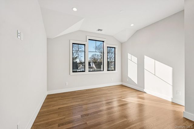 149 Harding Street, Massapequa Park, NY 11762