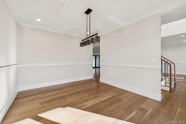 149 Harding Street, Massapequa Park, NY 11762