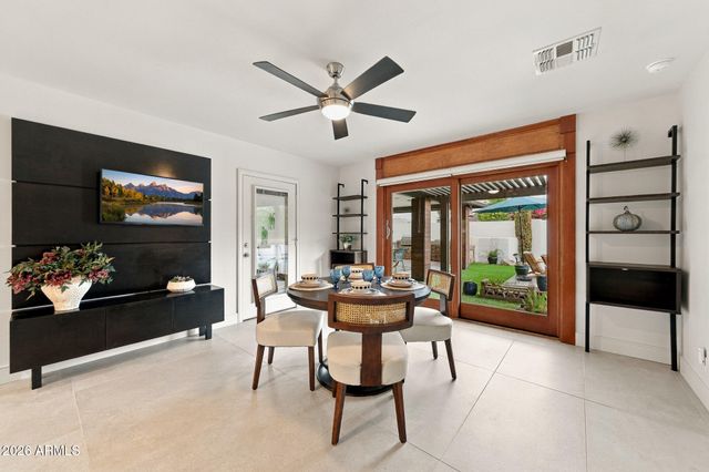 6725 E HOLLY Street, Scottsdale, AZ 85257