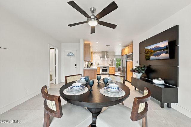 6725 E HOLLY Street, Scottsdale, AZ 85257