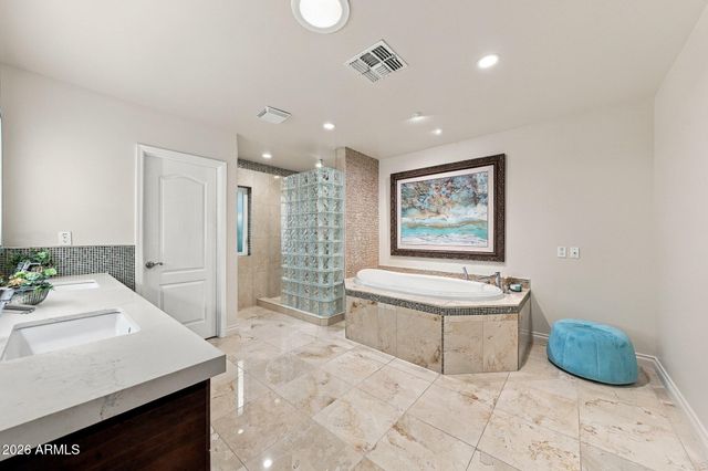 6725 E HOLLY Street, Scottsdale, AZ 85257