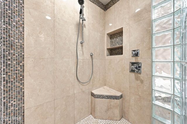 6725 E HOLLY Street, Scottsdale, AZ 85257