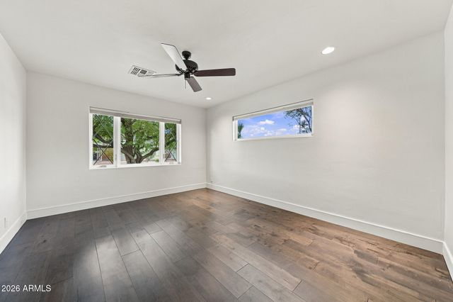 6725 E HOLLY Street, Scottsdale, AZ 85257