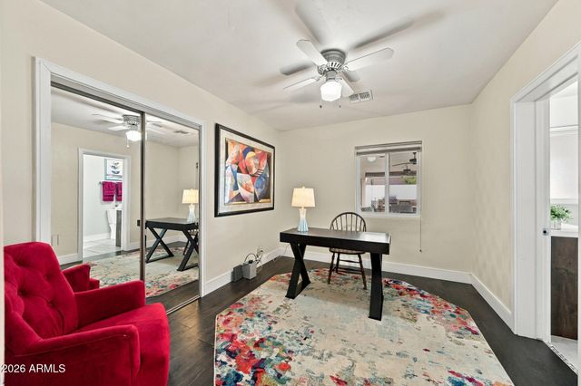 6725 E HOLLY Street, Scottsdale, AZ 85257