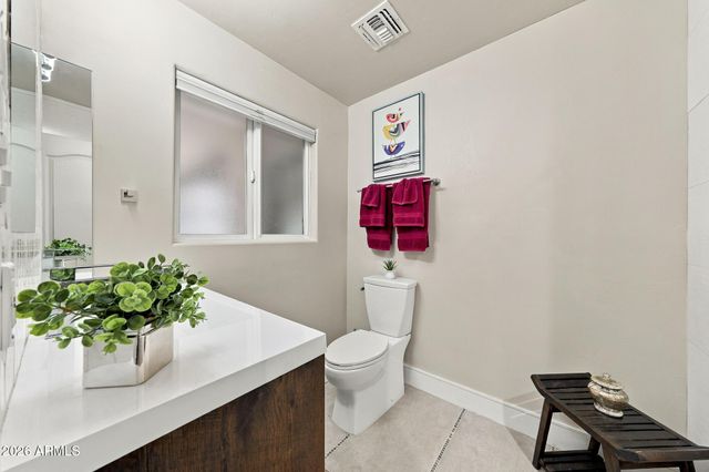 6725 E HOLLY Street, Scottsdale, AZ 85257