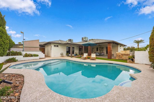 6725 E HOLLY Street, Scottsdale, AZ 85257