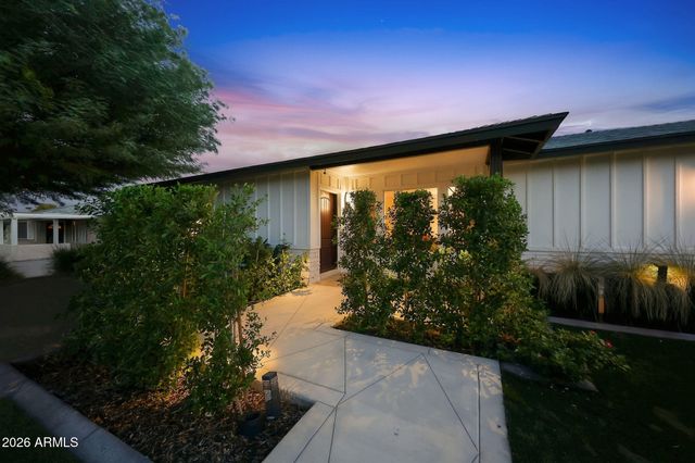 6725 E HOLLY Street, Scottsdale, AZ 85257