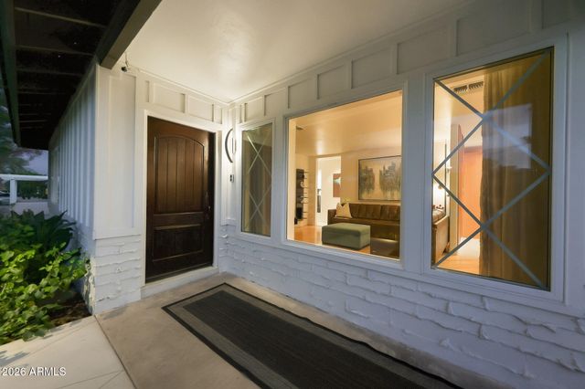 6725 E HOLLY Street, Scottsdale, AZ 85257
