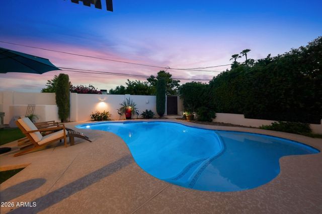 6725 E HOLLY Street, Scottsdale, AZ 85257