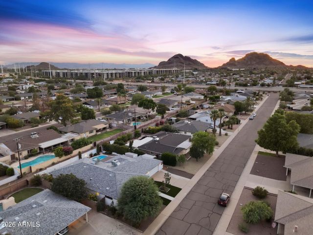 6725 E HOLLY Street, Scottsdale, AZ 85257