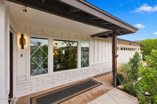 6725 E HOLLY Street, Scottsdale, AZ 85257