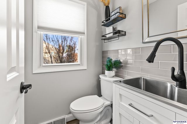 1917 S 167th Avenue Circle, Omaha, NE 68130