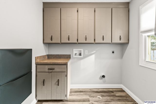 1917 S 167th Avenue Circle, Omaha, NE 68130