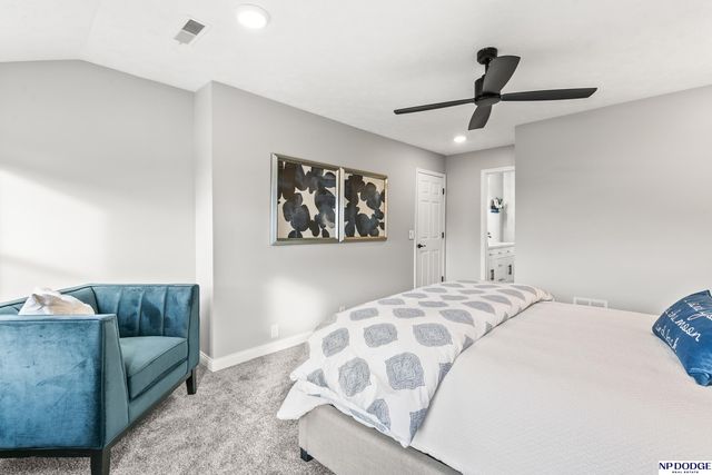 1917 S 167th Avenue Circle, Omaha, NE 68130