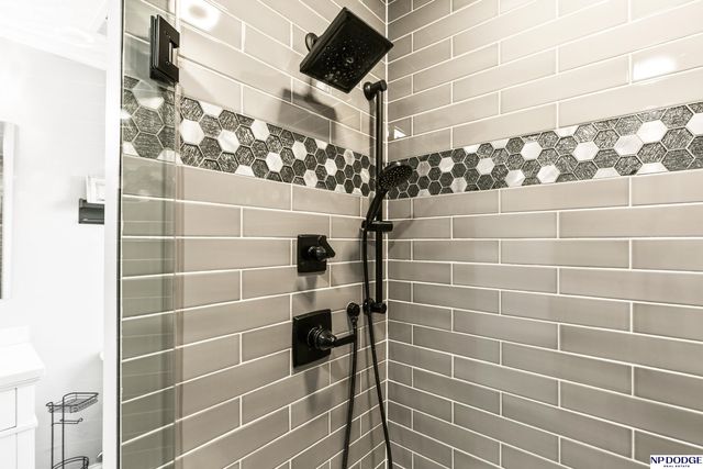 1917 S 167th Avenue Circle, Omaha, NE 68130