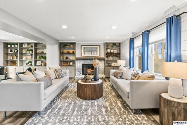 1917 S 167th Avenue Circle, Omaha, NE 68130