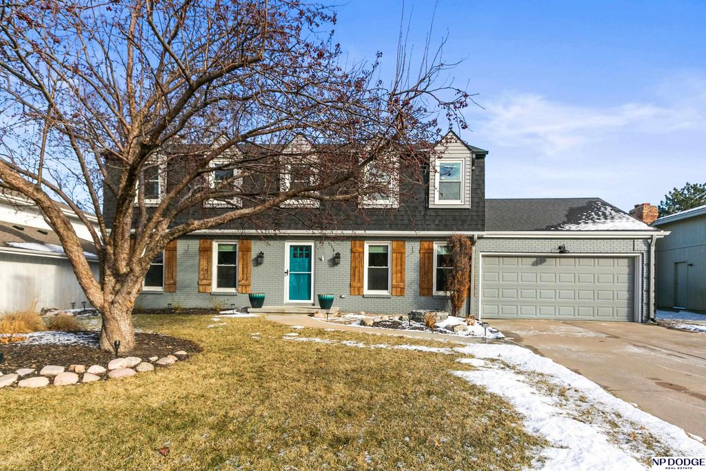 1917 S 167th Avenue Circle, Omaha, NE 68130