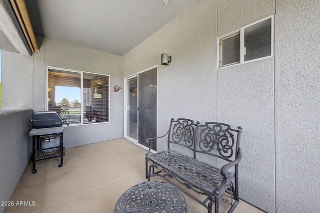 7401 W ARROWHEAD CLUBHOUSE Drive 2087, Glendale, AZ 85308