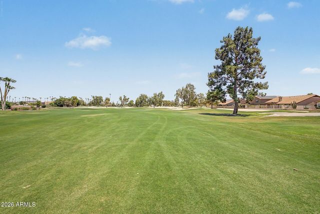 7401 W ARROWHEAD CLUBHOUSE Drive 2087, Glendale, AZ 85308