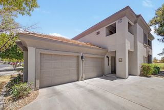 7401 W ARROWHEAD CLUBHOUSE Drive 2087, Glendale, AZ 85308