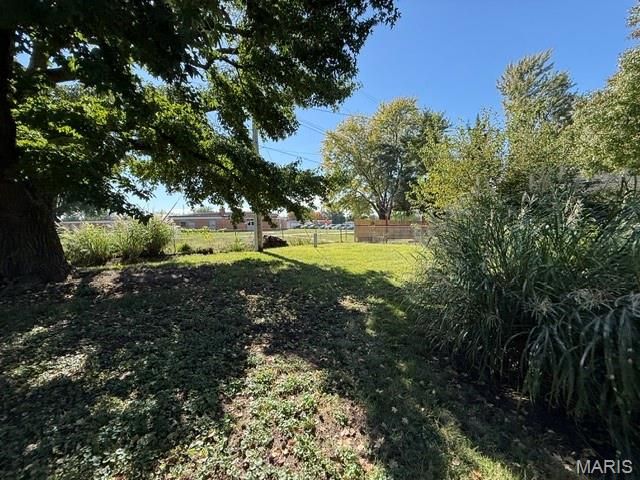 2640 Woodsage Drive, Florissant, MO 63033