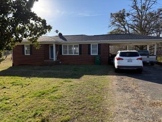 424 Dewberry Road, Cowpens, SC 29330