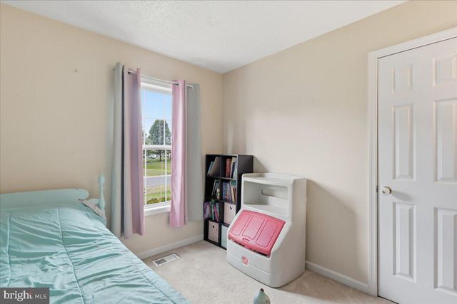 109 THOREAU DR, Inwood, WV 25428