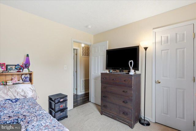 109 THOREAU DR, Inwood, WV 25428