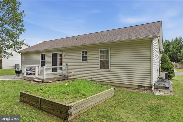 109 THOREAU DR, Inwood, WV 25428