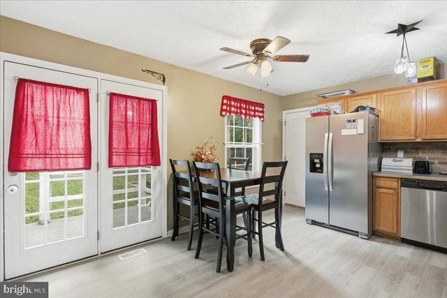 109 THOREAU DR, Inwood, WV 25428