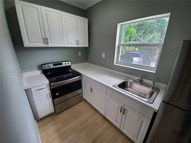 2425 NW 28th Street, Miami, FL 33142