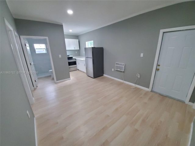 2425 NW 28th Street, Miami, FL 33142