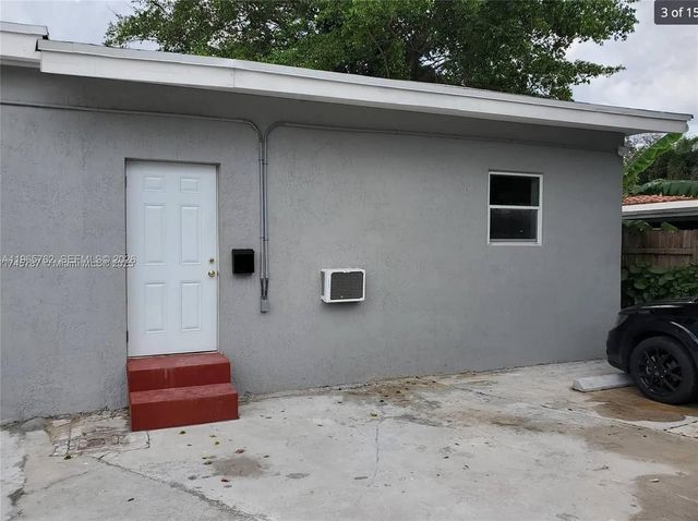 2425 NW 28th Street, Miami, FL 33142