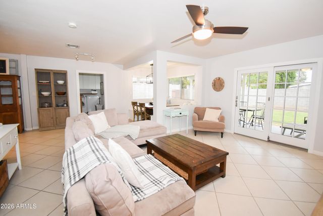 6219 N 11TH Avenue, Phoenix, AZ 85013