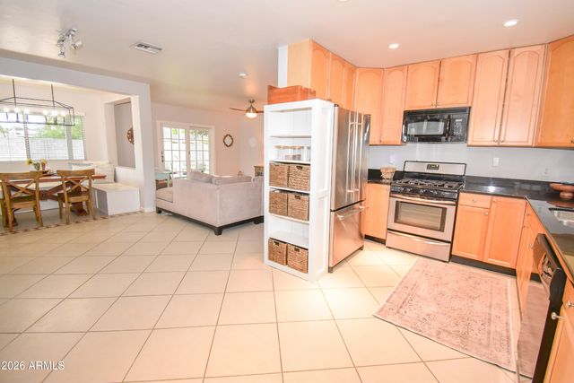 6219 N 11TH Avenue, Phoenix, AZ 85013
