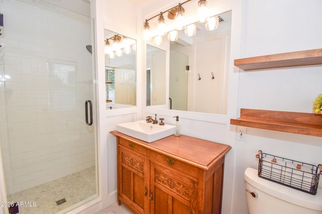 6219 N 11TH Avenue, Phoenix, AZ 85013