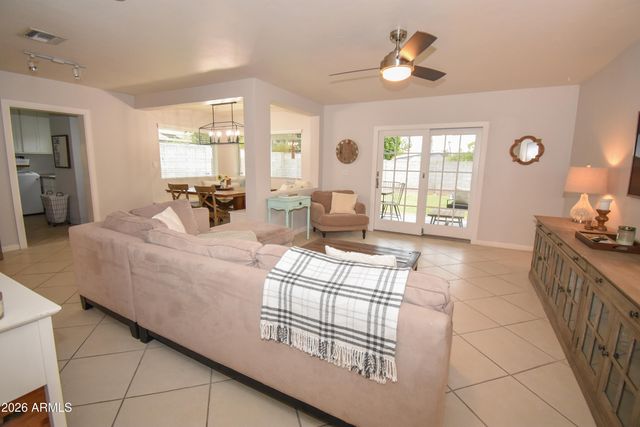 6219 N 11TH Avenue, Phoenix, AZ 85013