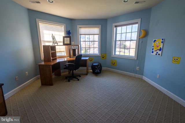 5717 OLD CLIFTON RD, Clifton, VA 20124