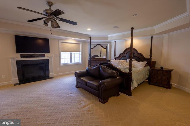 5717 OLD CLIFTON RD, Clifton, VA 20124