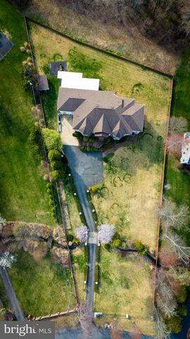 5717 OLD CLIFTON RD, Clifton, VA 20124