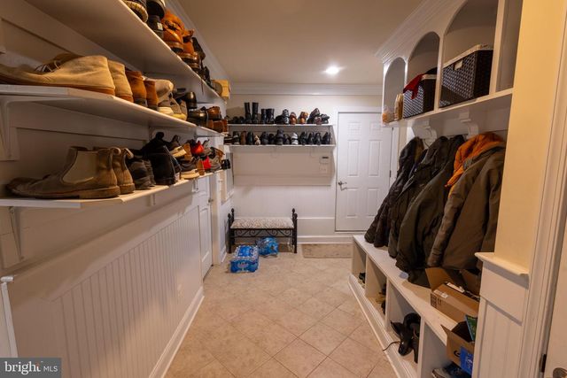 5717 OLD CLIFTON RD, Clifton, VA 20124