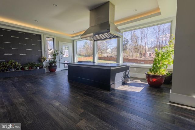5717 OLD CLIFTON RD, Clifton, VA 20124
